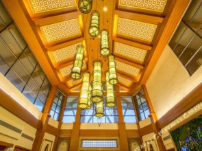 Baodun Lake Hushan Hot Spring Resort