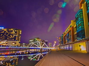 Melbourne Holiday Apartments Flinders Wharf