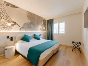 R2 Higos Beach Apartments