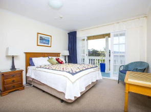 Mangawhai Lodge