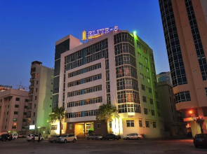 Elite Five Apartments