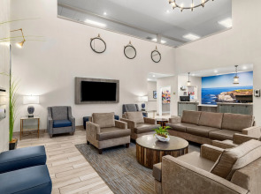 La Quinta Inn & Suites by Wyndham Newport