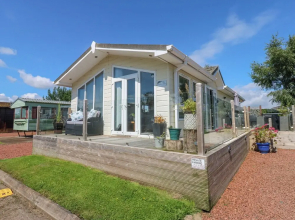 A and C Lodge-plot 21