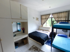 Poni Homestay