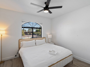 Upscale Stay w Heated Pool 8mins to ASU