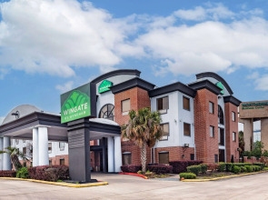 Wingate by Wyndham Houston Bush Intercontinental Airport