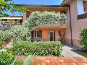 La Casa Accanto With Shared Pool