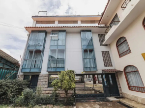 San Pedro Apartments