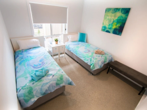 ‘Serenity’ and sweeping Murray River views