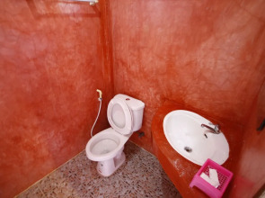 Insook Ko Larn Guesthouse