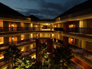 Отель Indigo Bali Seminyak Beach