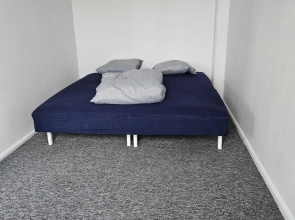 Airport Apartment