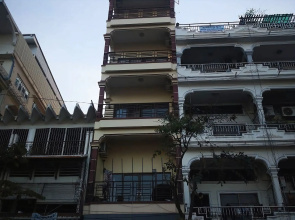 4 Rivers Hotel