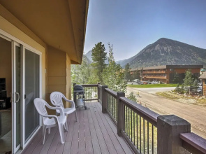Walk to Main Street: Mtn-view Frisco Unit w/ Loft