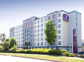 Premier Inn London Gatwick Manor Royal