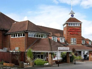 Potters International Hotel