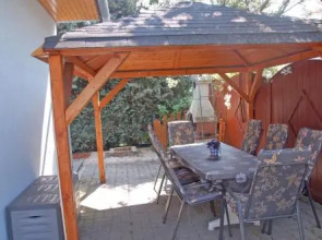 Brigitte Guesthouse And Apartement