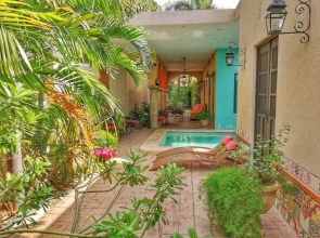 Casa Dos Lirios Boutique B&B