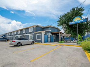 Days Inn by Wyndham New Orleans Pontchartrain