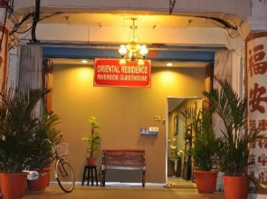 Oriental Riverside Residence Guest House