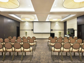 Hyatt Place Dubai Al Rigga Hotel & Residences