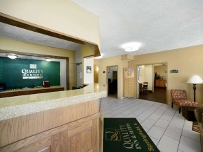 Quality Inn and Suites Springfield Southwest near I-72