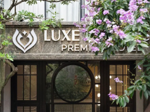 Luxe Paradise Premium Hotel
