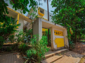 OYO 13840 Home Radiant 2BHK LPK Waterfront