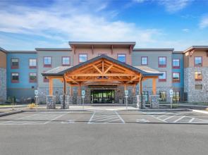 Cambria Hotel Lake Placid - Lakeside Resort