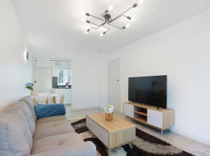 Rivervale Apartment