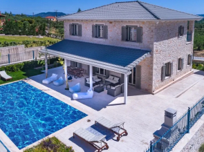 Zante Soleil - High-end Stone Villa With 4BD