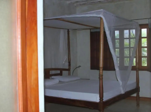 Lighthomez Villa Resort