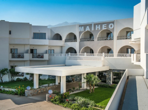 Hotel Matheo Villas & Suites