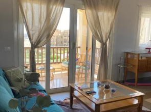 A lovely 2 BR apartment at Waterside
