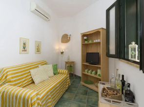 Holiday House
