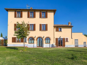 Amazing Home in Chiusi With Wifi, Private Swimming Pool and Outdoor Swimming Pool