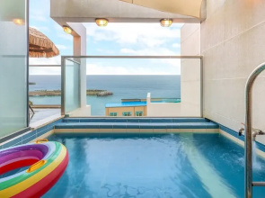 Gyeongju Wave Dokchae Poolvilla Pension