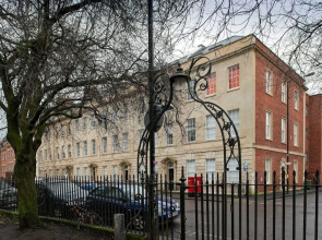 2 Bedroom City Centre Apartment