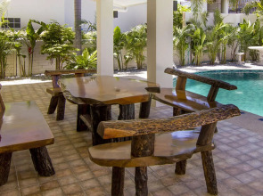 Villa Waree 5 minutes from City and Beach