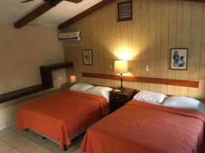 Hotel La Colonia