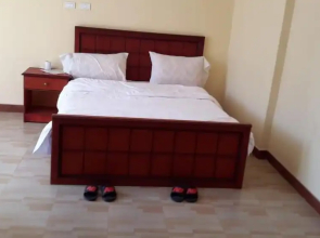 20/20 Guest House