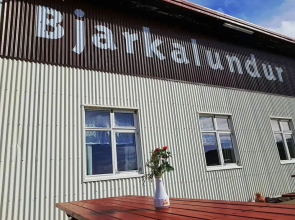 Hotel Bjarkalundur