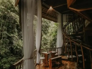 Treehouse de Valentine Mountain Resort