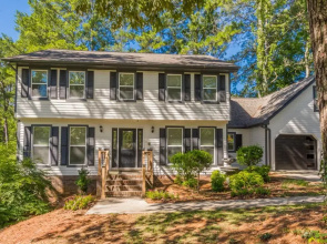Beautiful Large Newly Renovated 5 Bedroom House