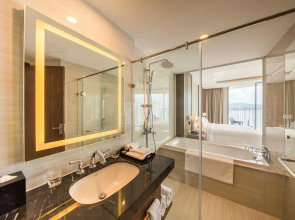 Holi Panorama Condotel