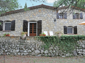 Charming Villa in Callas With Private Swimming Pool