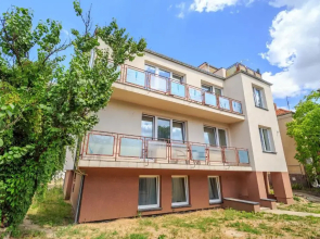 Botanik Hostel