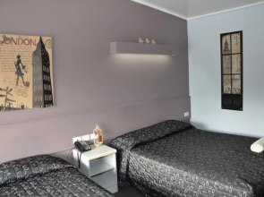 Warwick Motor Inn