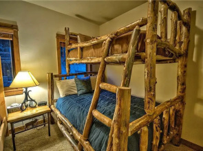 Eagles Nest Chalet