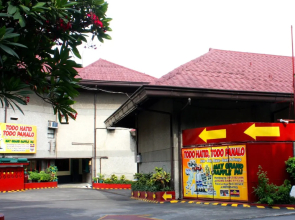Dahlia Hotel